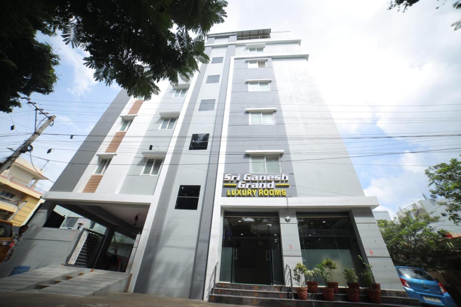 Sri Ganesh Grand Hotel Tirupati Exterior photo
